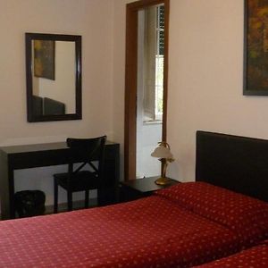 Economy Kamer met Twee Aparte Bedden